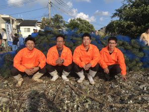 九電商友会主催　アオサ清掃活動